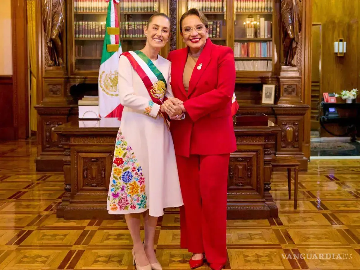 $!La embajadora de México en Honduras, cubana de nacimiento, reparte visas a los ex funcionarios del régimen izquierdista de la ex preidenta Xiomara Castro.