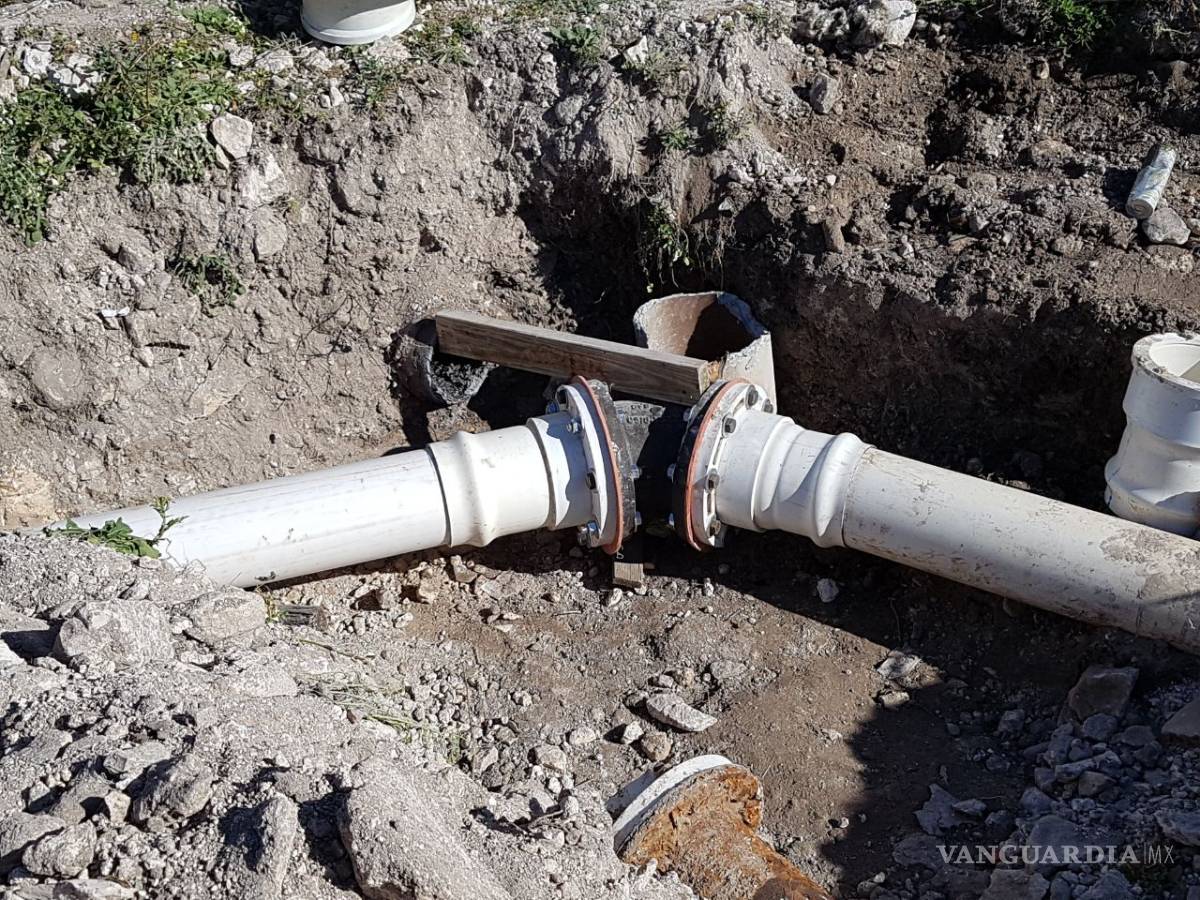 $!Reparan e impermeabilizan tanques de almacenamiento de agua potable en Acuña