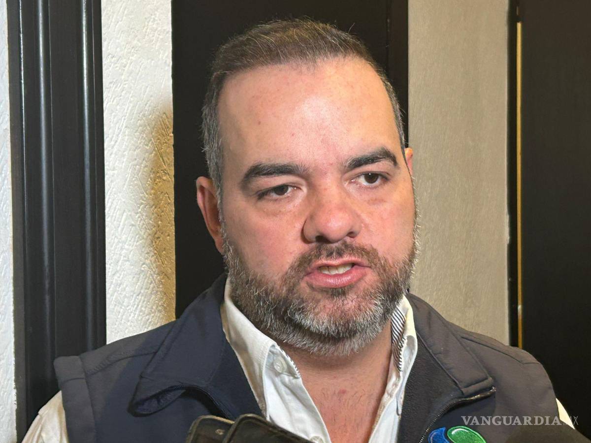 $!El gerente general del organismo operador, Eduardo Campos Villarreal, da cuenta del tema de adeudos.