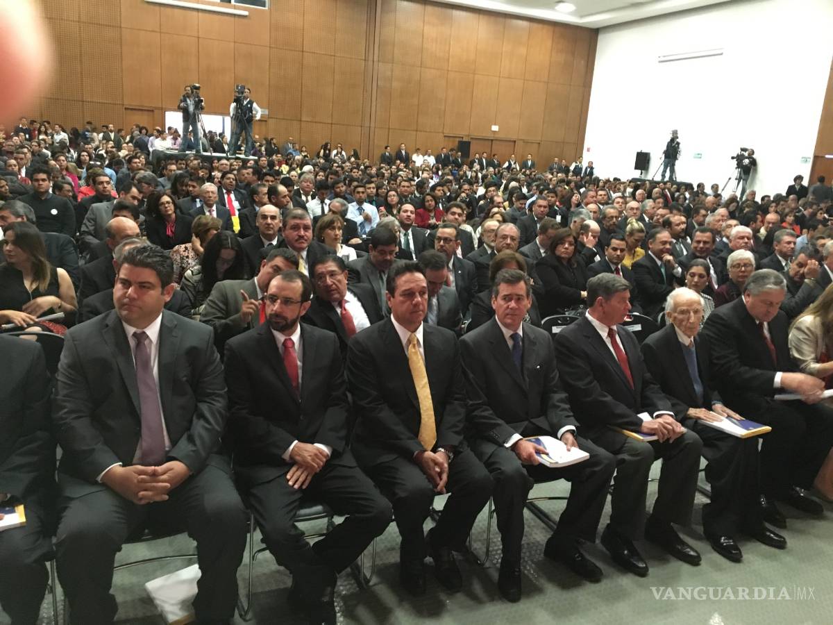 Rinde tercer informe de actividades rector de la UAdeC