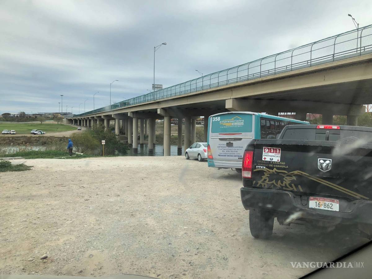 $!Autoridades realizan recorridos a migrantes por zona fronteriza para observar riesgos