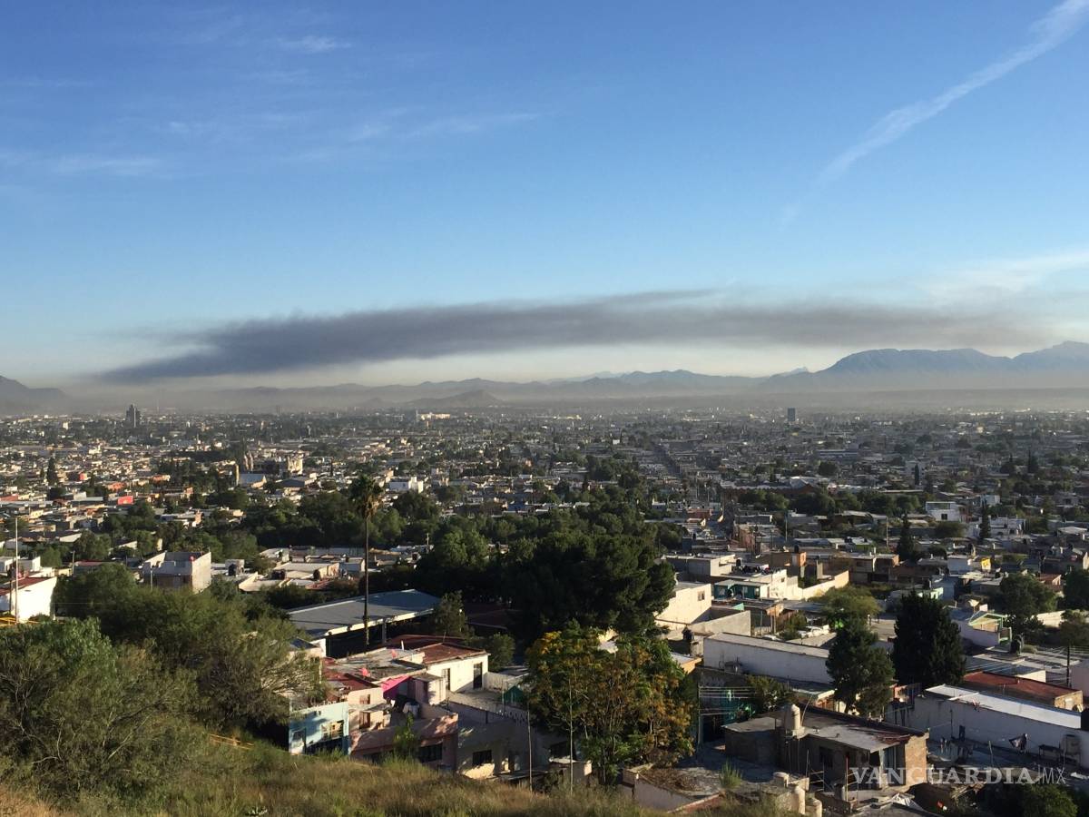 $!Reportan incendio en recicladora de Arteaga, Coahuila