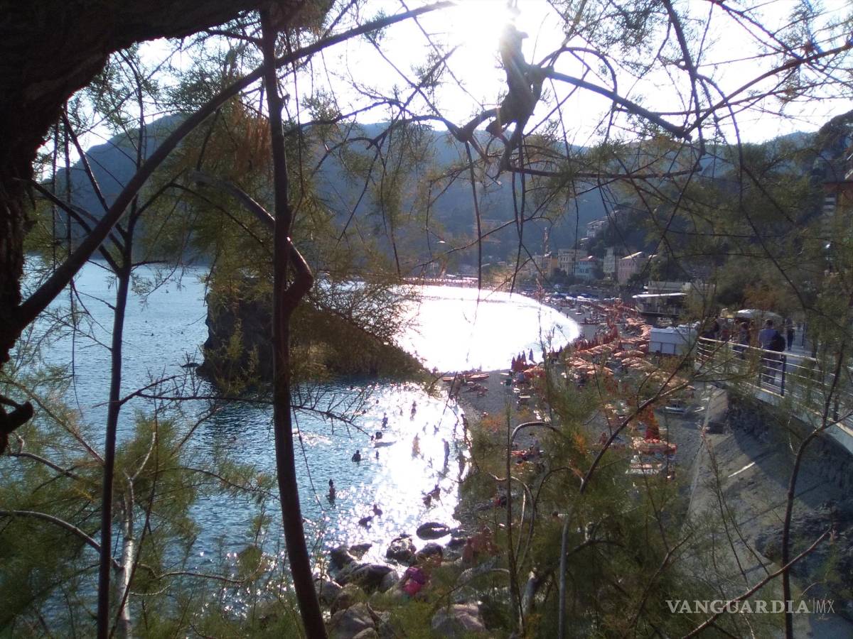 $!Paseo marítimo y playa de Monterosso al Mare, el pueblo más septentrional y también uno de los más apreciados.