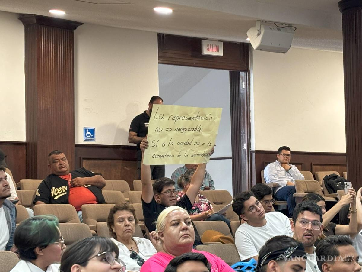 $!Siguen los grupos LGBT presionando para lograr espacios en la función pública.