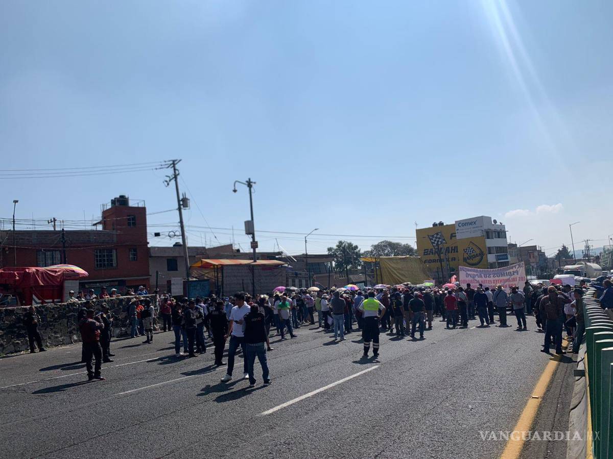 $!Carretera México-Cuernavaca cerrada por protesta contra tala ilegal