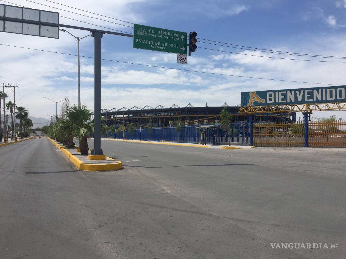 $!Desolación en Monclova, ciudadanos acatan medidas de prevención de COVID-19