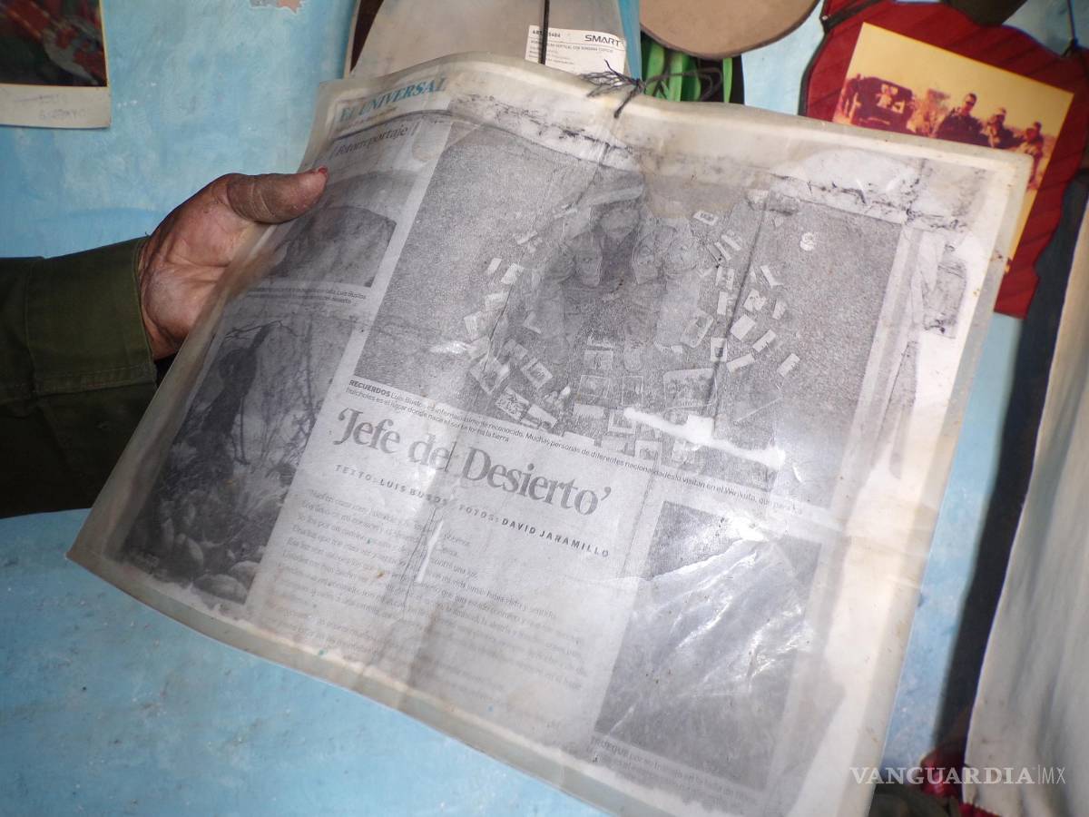 $!El Jefe del Desierto es un mote que ha trascendido países, y por eso ahora lo buscan de todo el mundo para que los guíe por el camino de encontrar la planta sagrada.