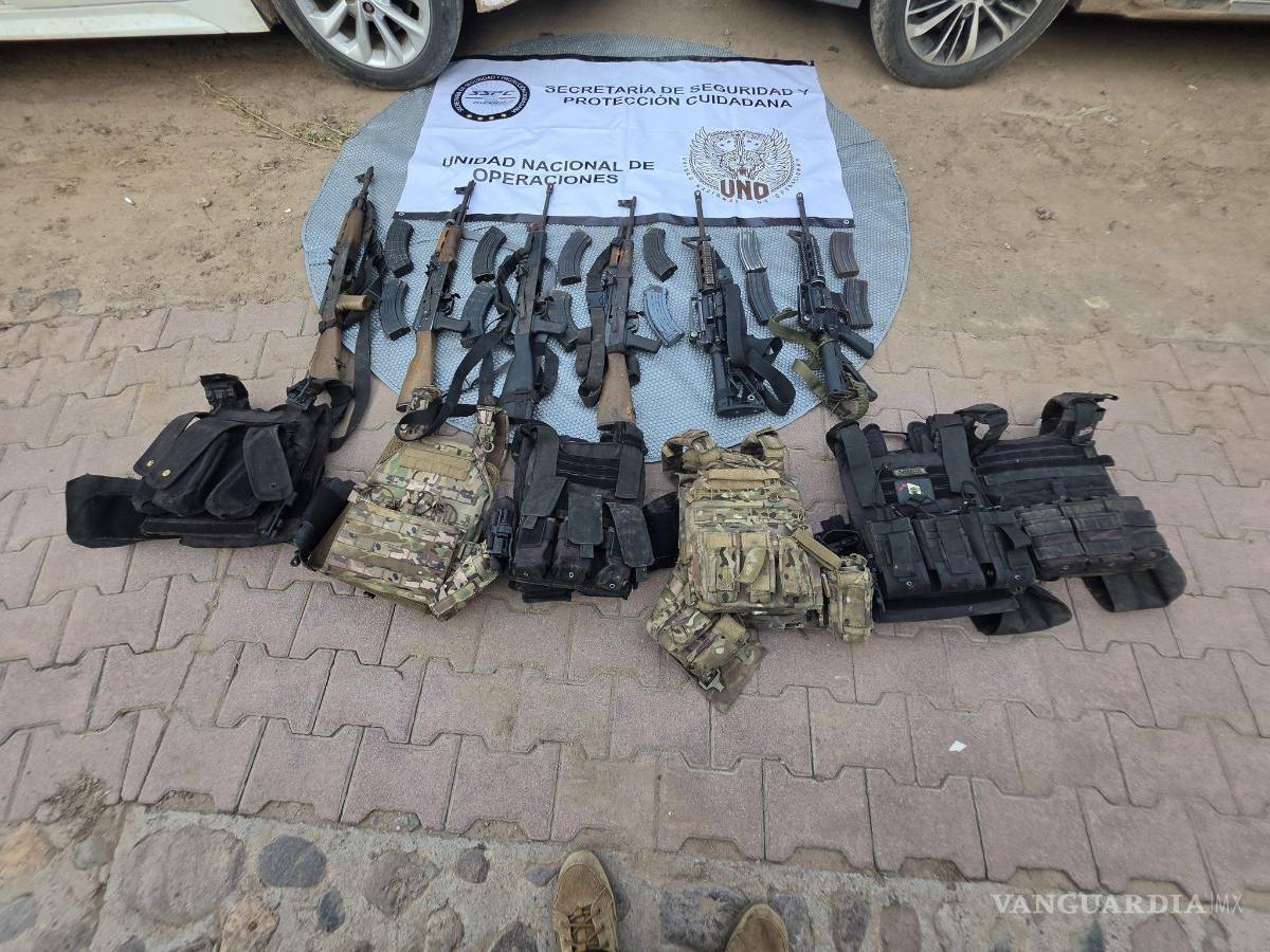 $!Mazatlán: detienen a 8 personas y aseguran armas, explosivos y fentanilo en operativos