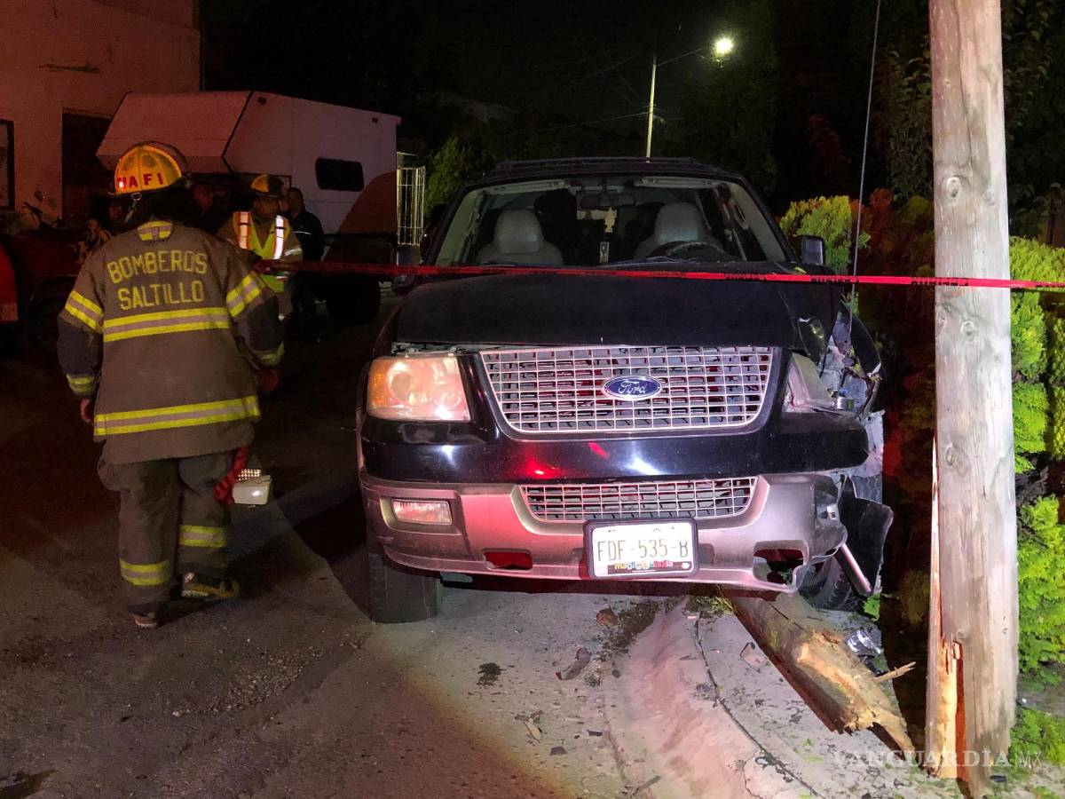 $!Los involucrados lograron salir por su propia cuenta de sus unidades.