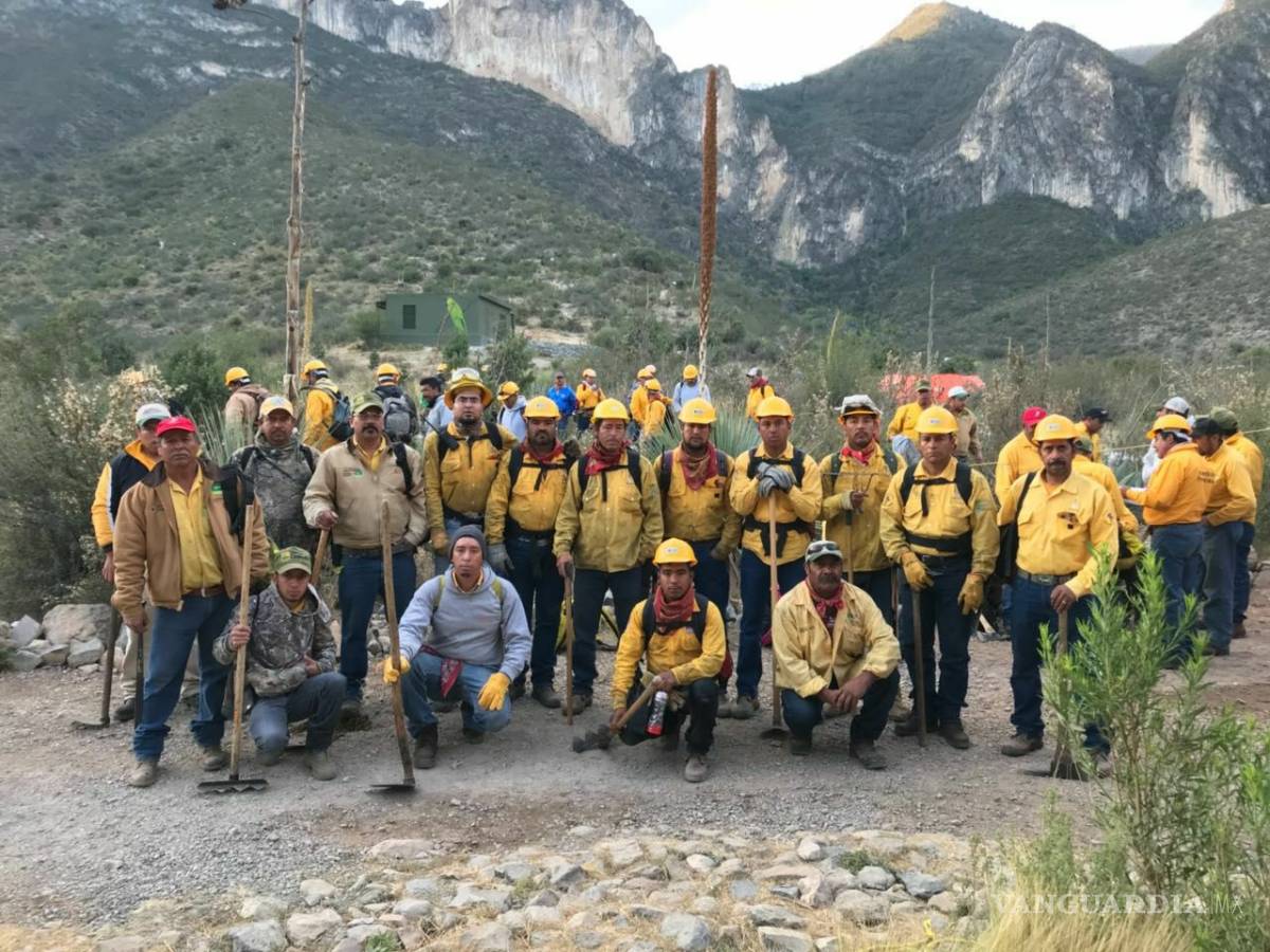 $!¡Zapalinamé, a salvo!, controlan al cien por ciento el incendio en cañón de San Lorenzo en Saltillo