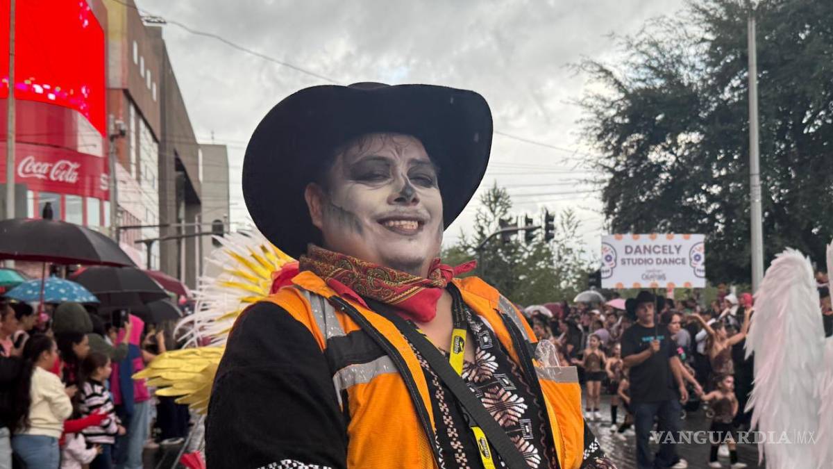 100 mil personas disfrutan el Desfile de Calaveras en Monterrey, Nuevo León