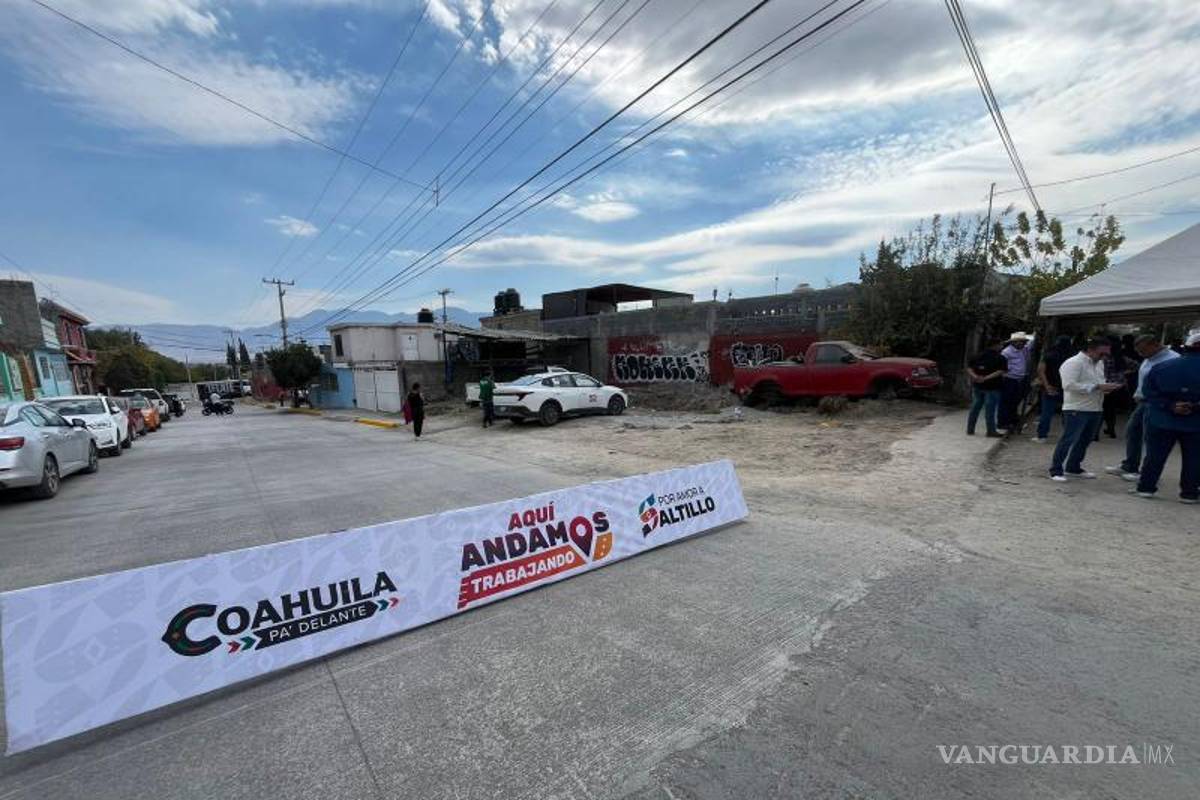 $!La obra consistió en la colocación de 380 metros lineales de concreto hidráulico en la colonia Valle de las Flores Popular.