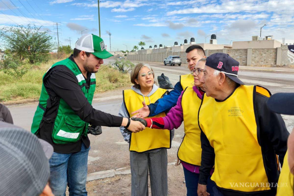 $!Brigadistas ambientalistas avanzan en la recolección de residuos.