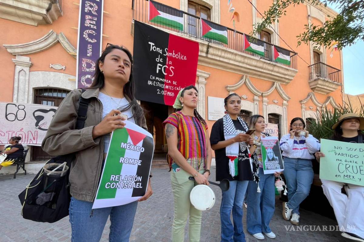 $!La manifestación fue dirigida a toda la población de Saltillo para comunicar la urgencia de exigirle al mundo un alto al genocidio palestino.