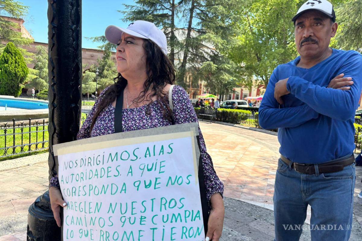 ‘No queremos huevo, queremos caminos nuevos’; ejidatarios de Saltillo exigen mejoras en caminos rurales