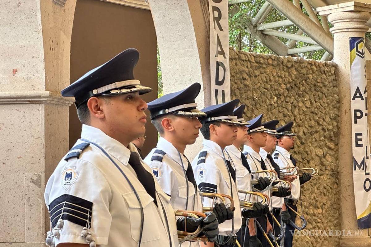 Saltillo: UAdeC convoca a jóvenes a integrar su Banda de Guerra y Escolta de Bandera