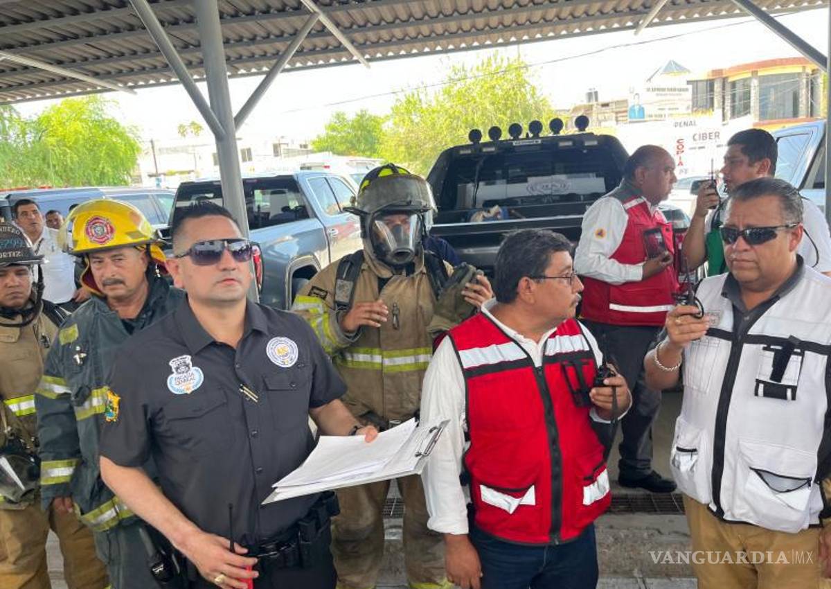 $!Bomberos y paramédicos coordinan protocolos de atención en la Zona Centro de Monclova.