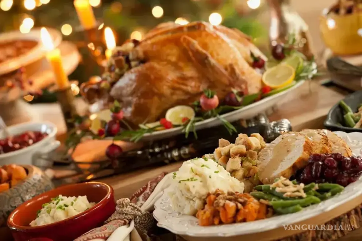 Saltillo: Comer, celebrar y cuidarse: estrategias para evitar intoxicaciones en diciembre