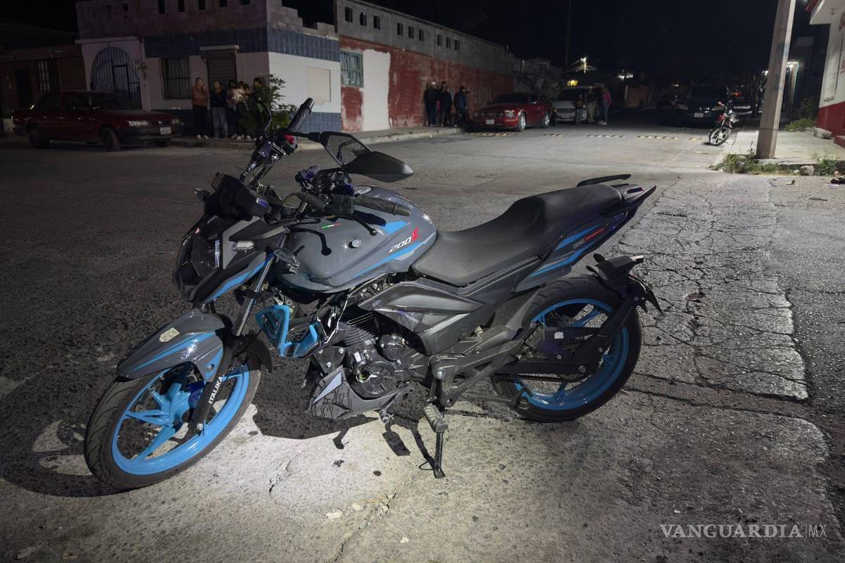 Joven motociclista resulta gravemente lesionado tras choque, en Saltillo