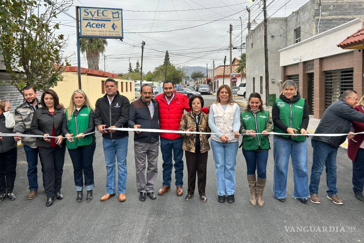 Monclova entrega obras de pavimentación en colonias Roma y El Pueblo