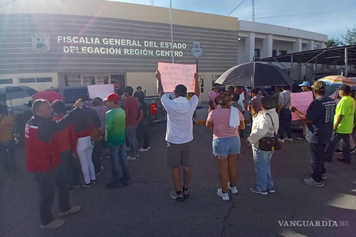 $!Los manifestantes denunciaron irregularidades en la investigación y acusaron a las autoridades judiciales de corrupción en el caso de Hilda “N”.