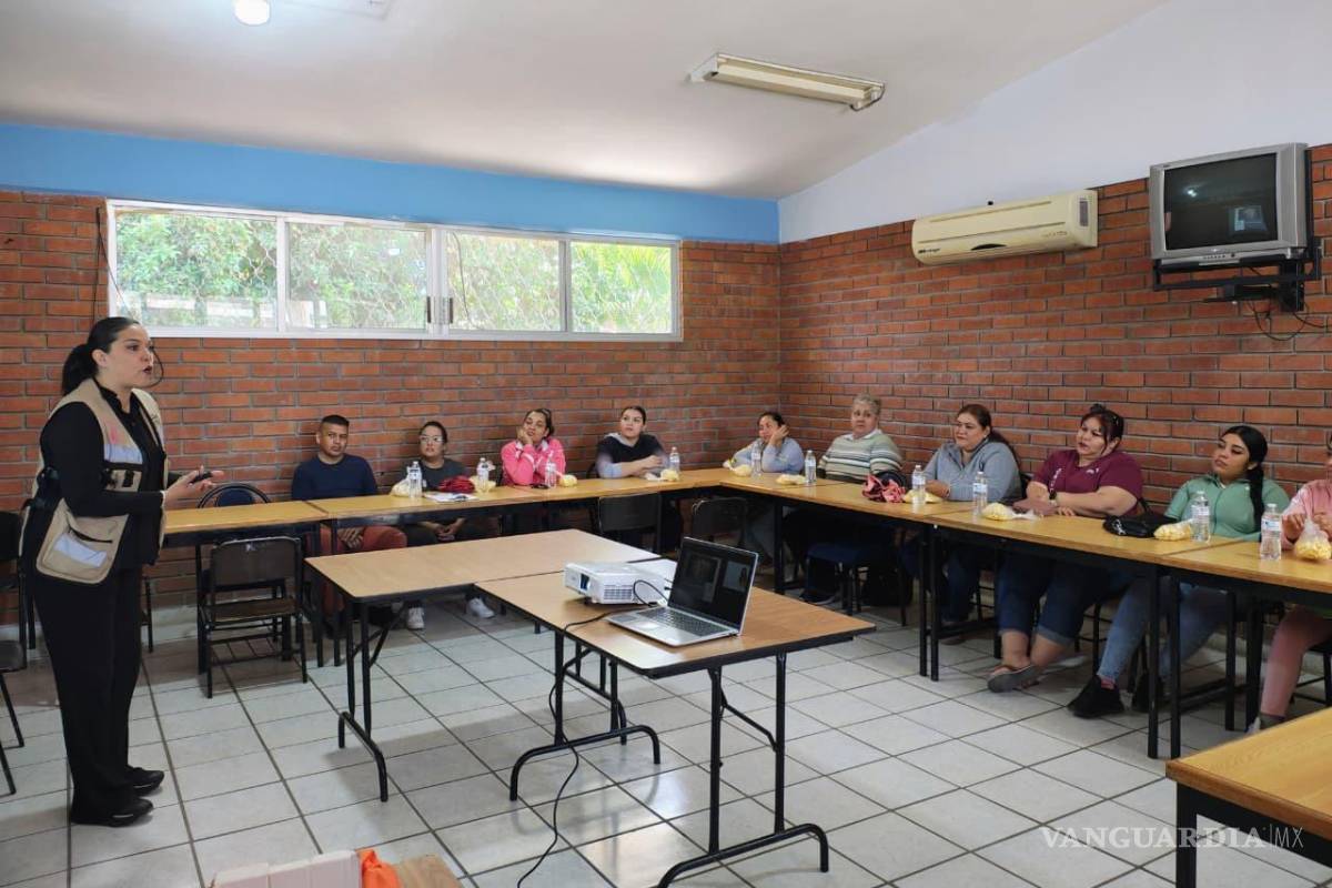 $!Mujeres y hombres participan activamente en las sesiones comunitarias del IMM.