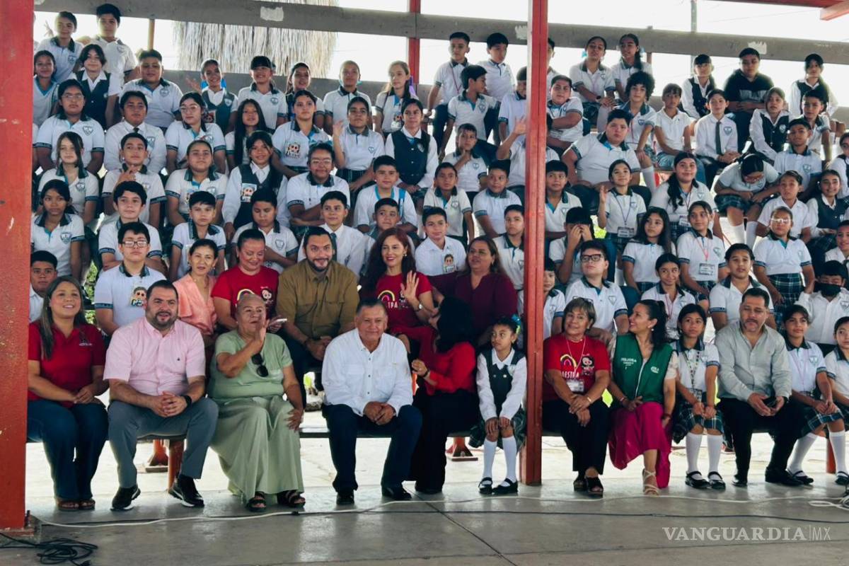 $!Laura Patricia Morales, subdirectora, destacó la cercanía y compromiso de las autoridades con la comunidad escolar.
