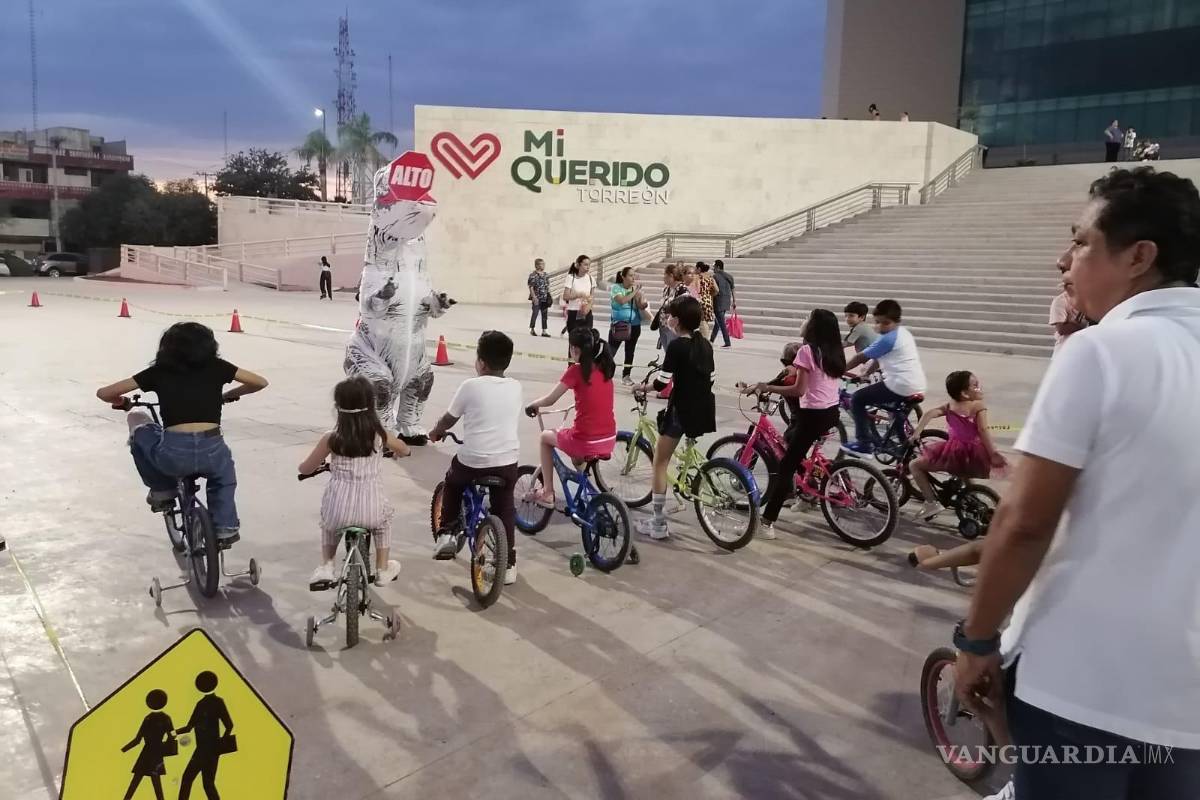 Torreón: Bici-Escuelita celebra Halloween en Plaza Mayor con disfraces y diversión familiar