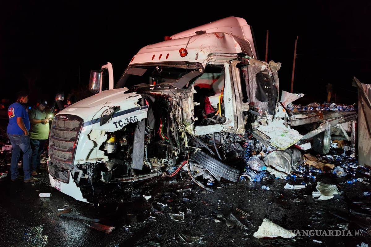 Identifican a trailero fallecido en accidente, en Saltillo