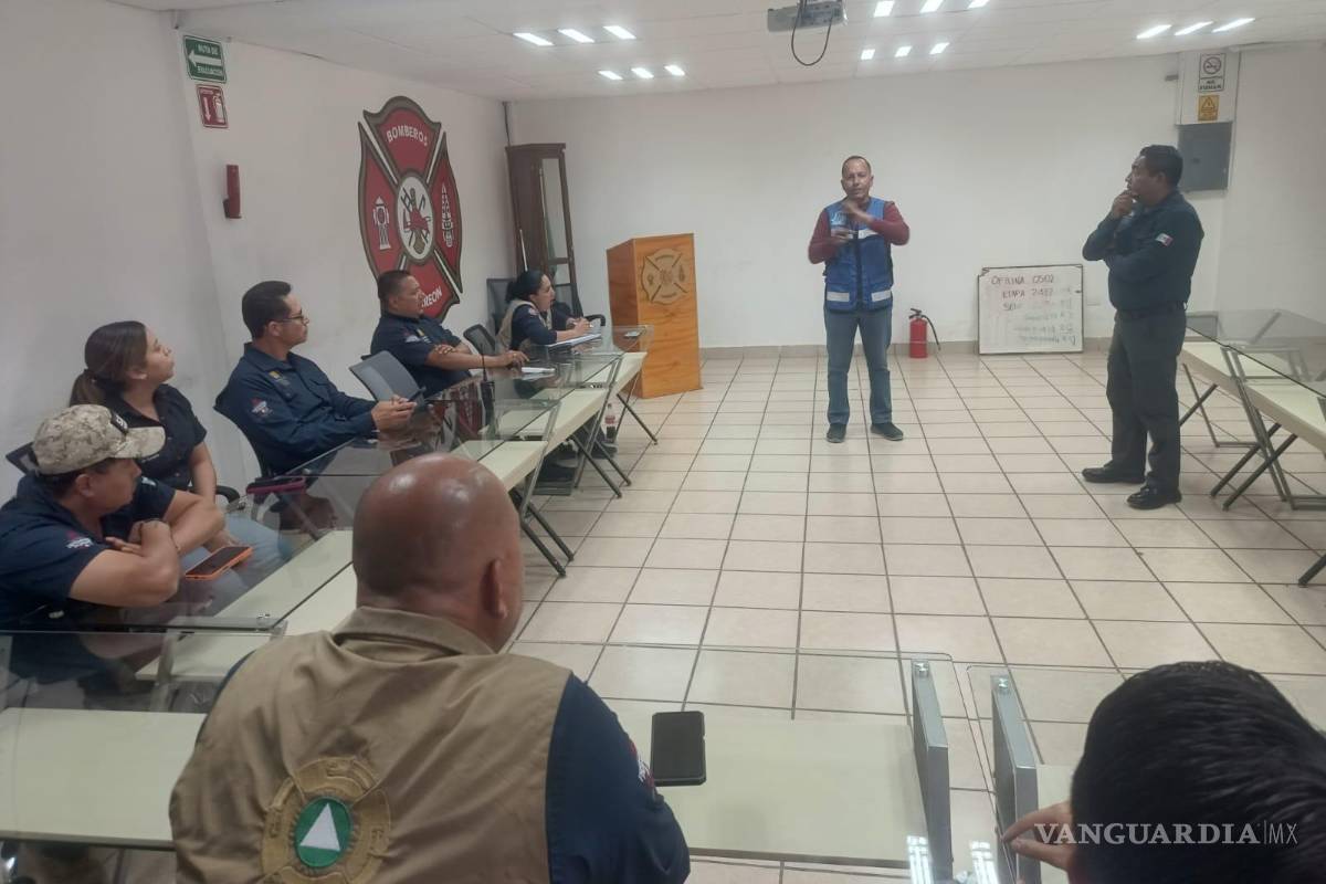 Torreón: Refuerzan capacitación de Protección Civil y Bomberos en seguridad eléctrica