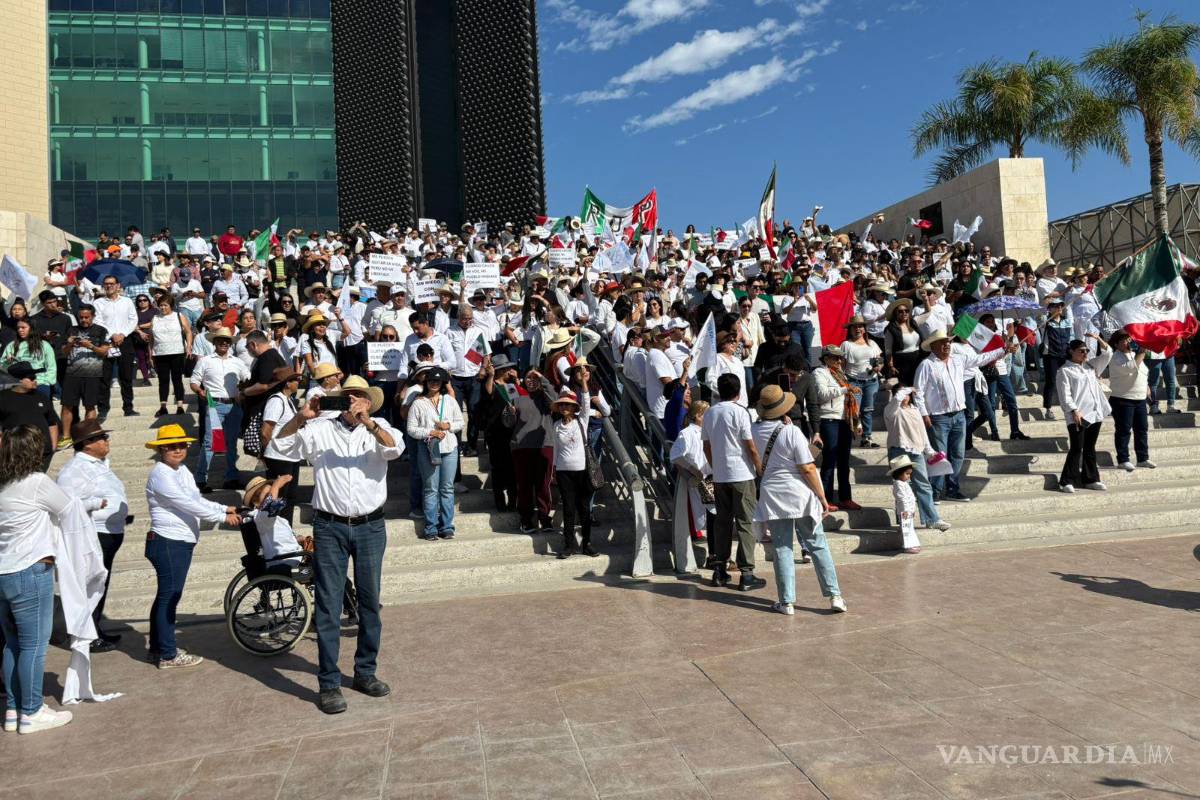 Marcha convocada por la Generación Z en Torreón reúne mayoritariamente a adultos