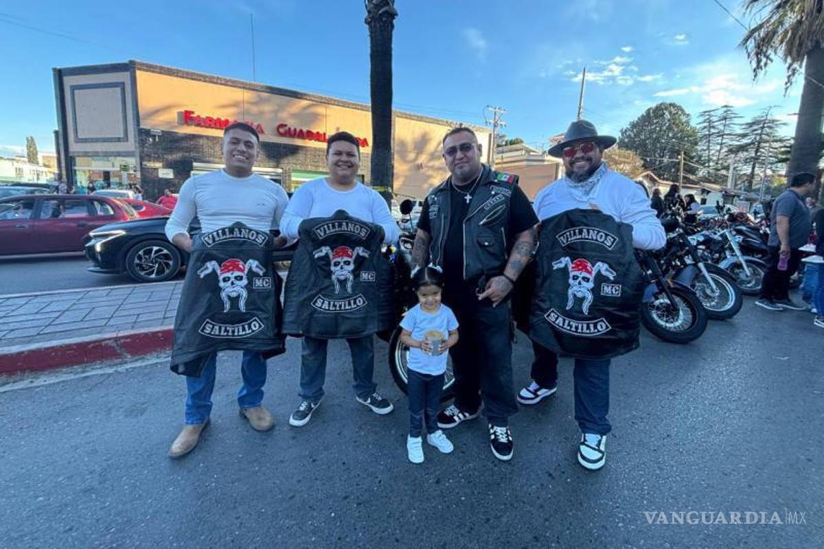 $!Clubes de autos y motociclistas se reunieron en la Alameda Zaragoza para apoyar a Yoana Judeli.