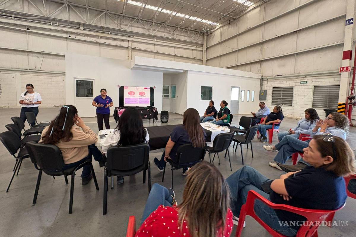 $!Pláticas de prevención y mastografías gratuitas refuerzan cuidado de la salud en el mes rosa.