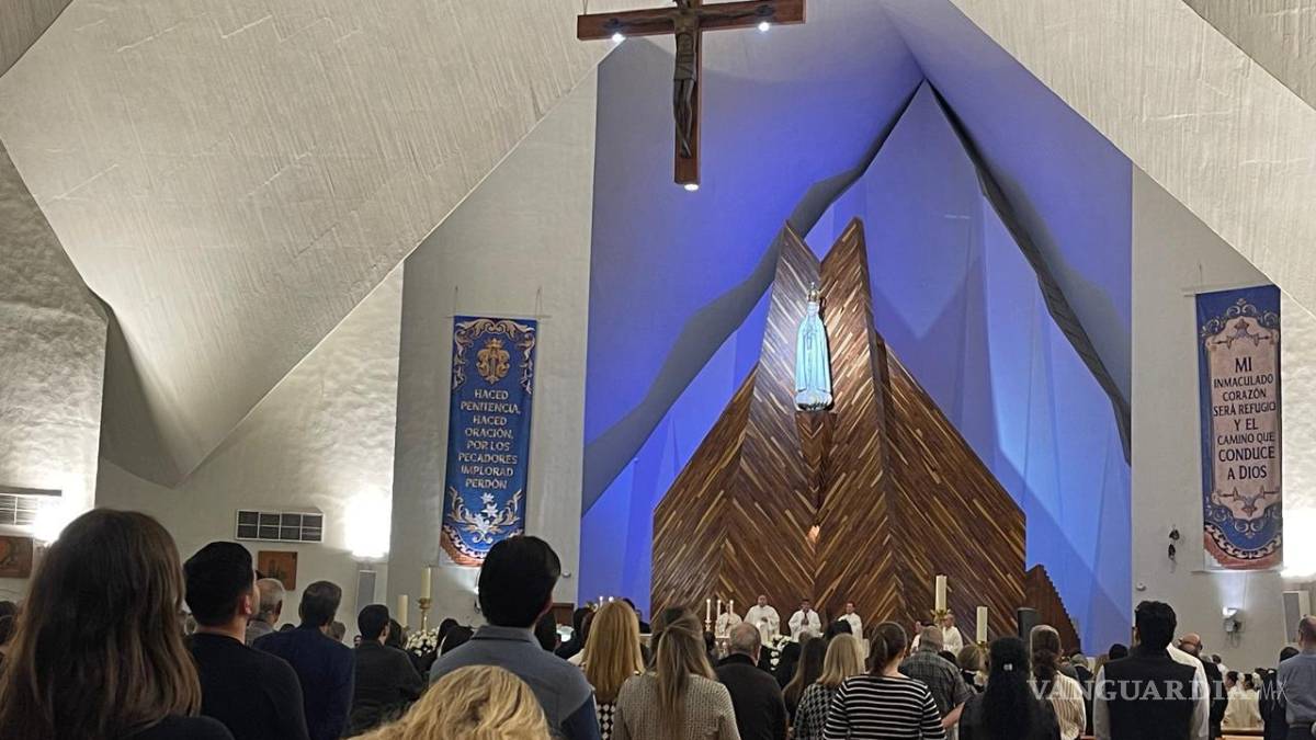 Realizan misa para ex rector del Tecnológico de Monterrey, David Noel Ramírez Padilla