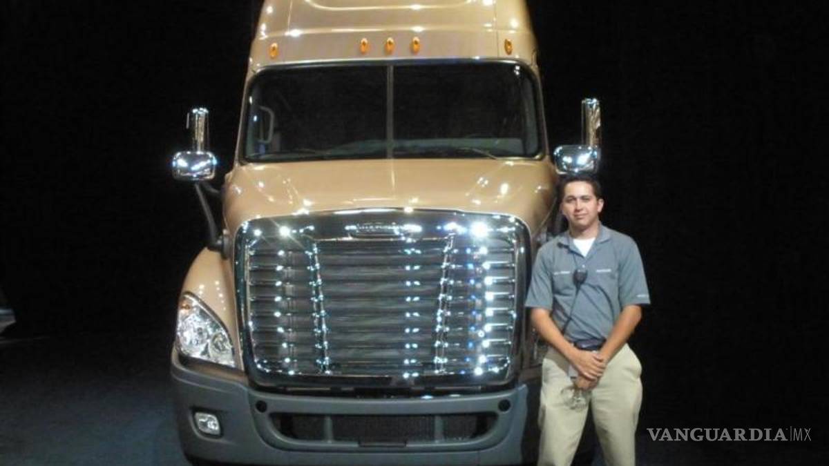 Egresado del Tec de Saltillo, nuevo director de Planta de Daimler