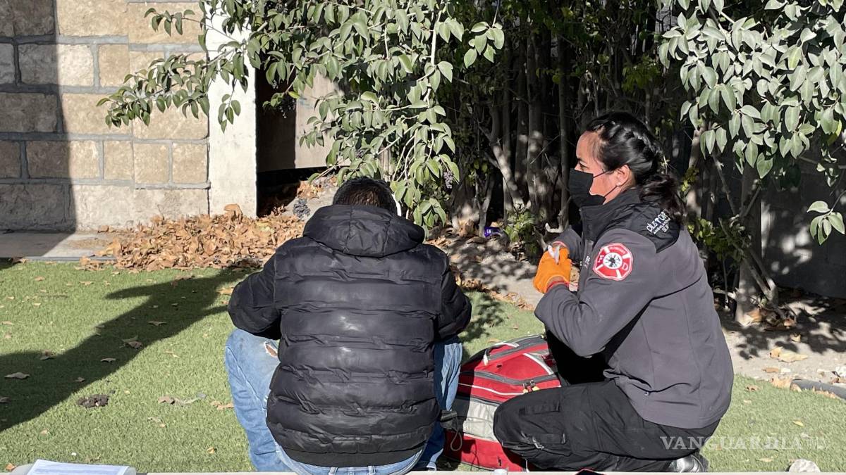 Saltillo: hombre casi termina prensado en aparatoso accidente