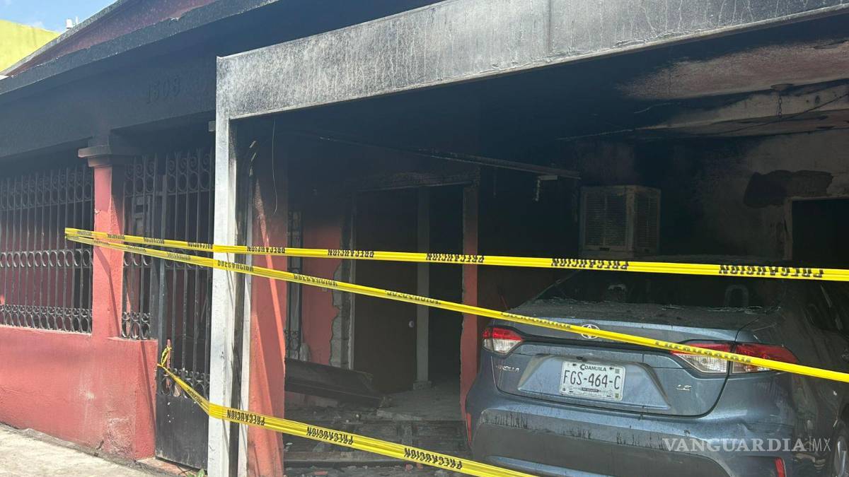 Monclova: Están vivos de milagro; explosión consume hogar de pareja fundadora de la Anáhuac