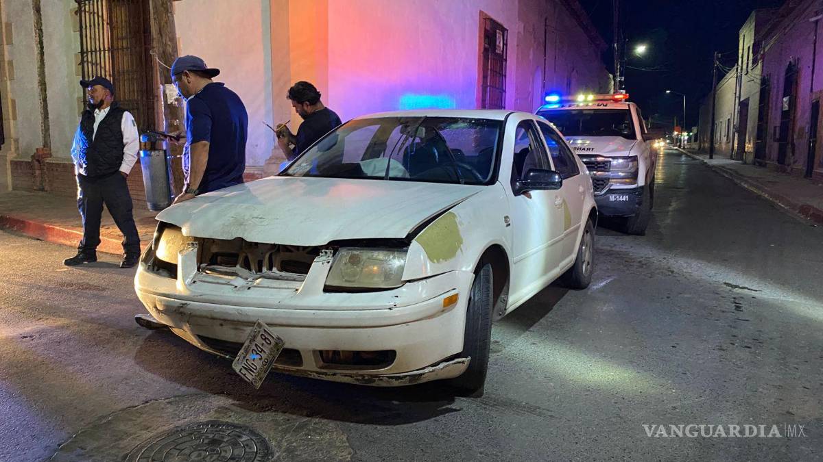 En el centro de Saltillo, choque provoca lesiones a mujer embarazada