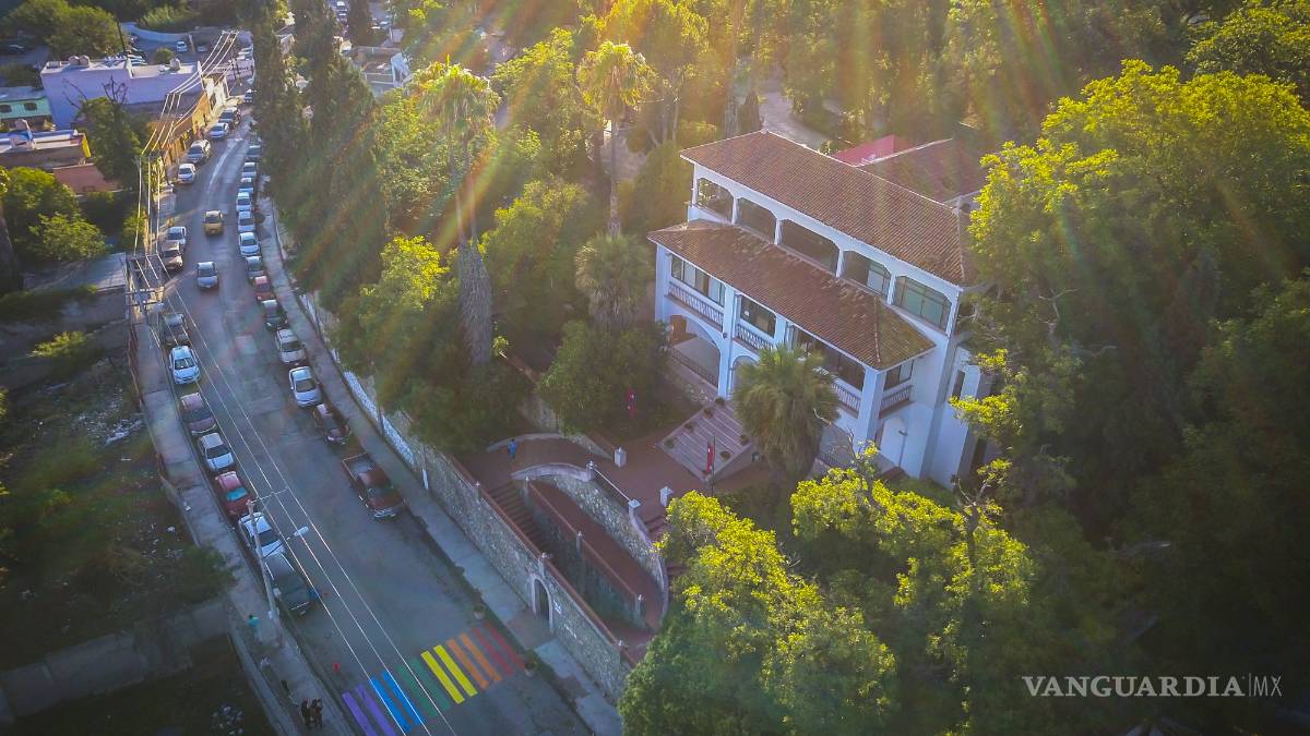 ¡Saltillo ya presume paso peatonal multicolor!