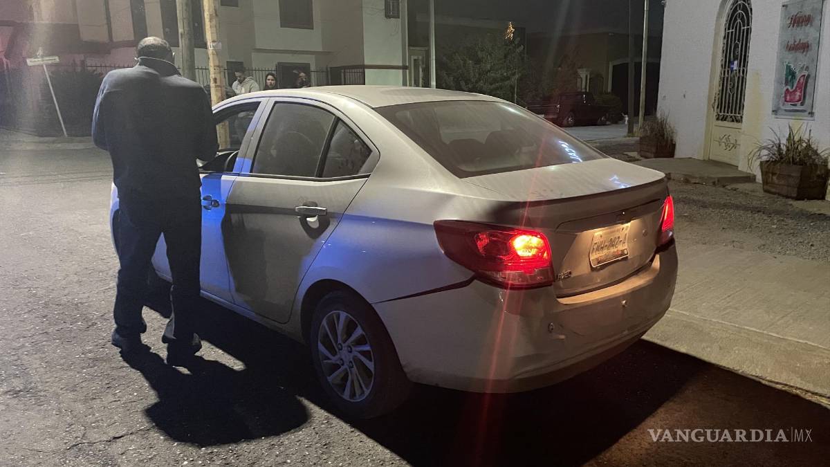 ¡Le salió caro la huida! Al intentar escapar de un choque en Saltillo, provoca otro contra camioneta