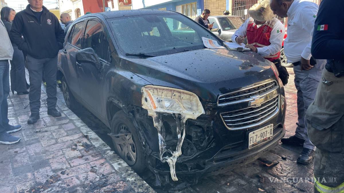 Incendio arrasa con el bar ‘Patio Azul’, en el centro de Saltillo