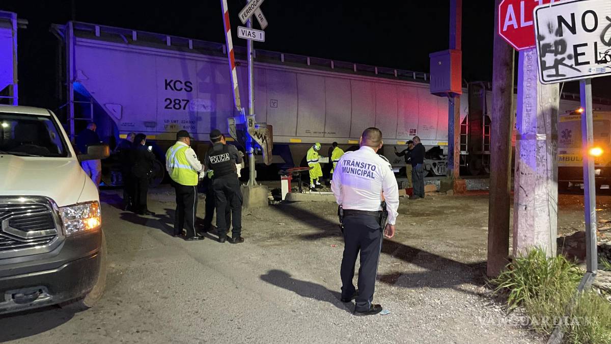 Tren embiste a vendedor de nieves de Saltillo cuando intentaba cruzar y le quita la vida
