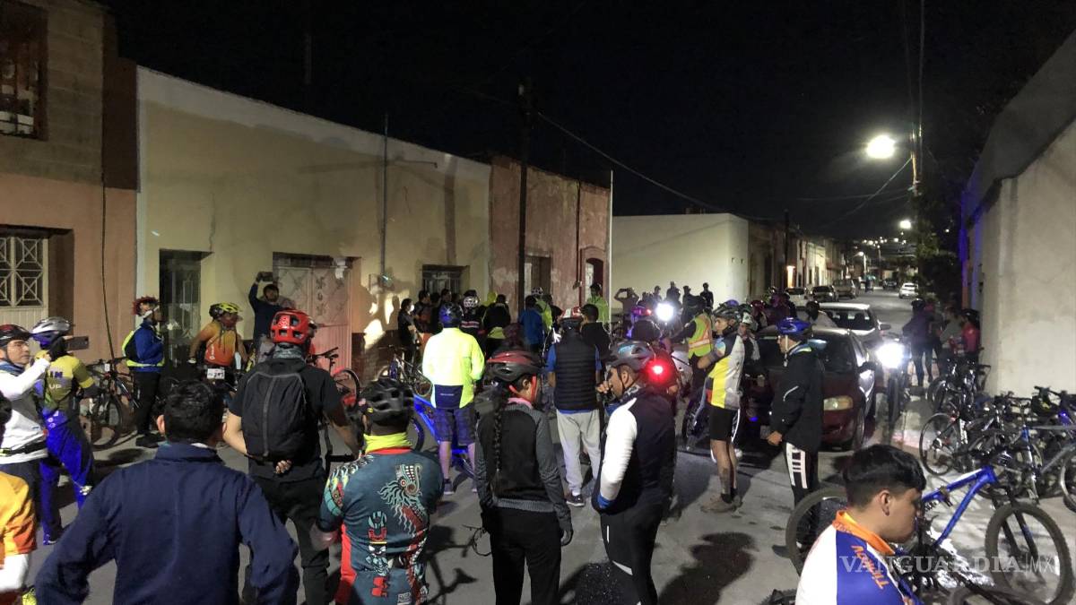 Colectivos de ciclistas de Saltillo hacen homenaje a compañero que falleció tras caída de bicicleta