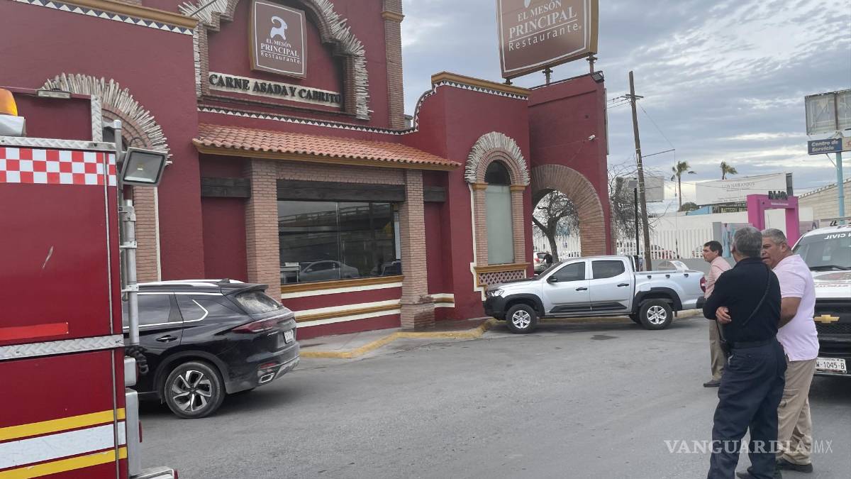 Campana extractora con acumulación de grasa origina incendio en un restaurante de Saltillo