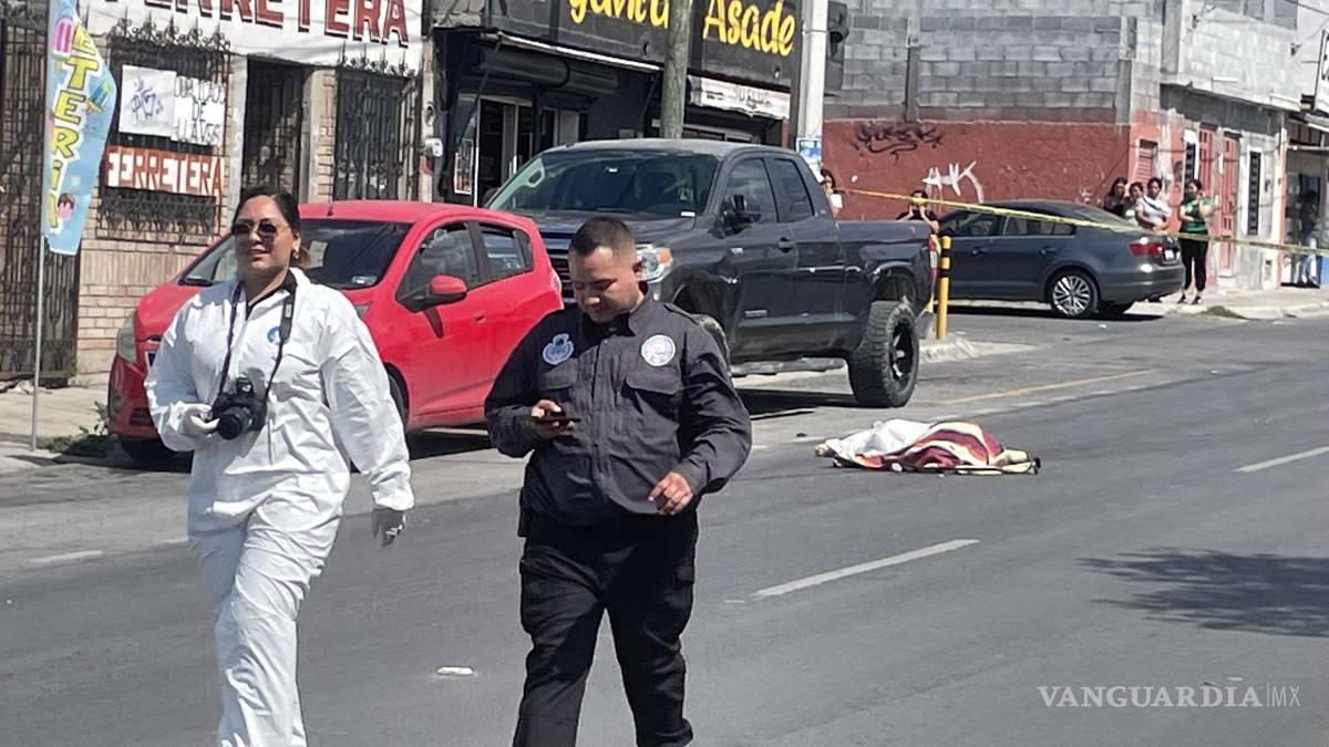 Mujer muere atropellada en Saltillo; conflicto entre corporaciones empaña detención del presunto responsable