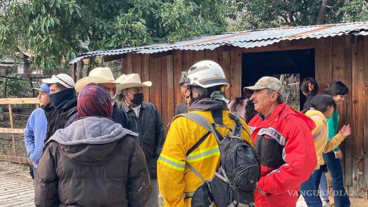 Combaten 130 elementos incendio forestal en la sierra de Iturbide, en Nuevo León
