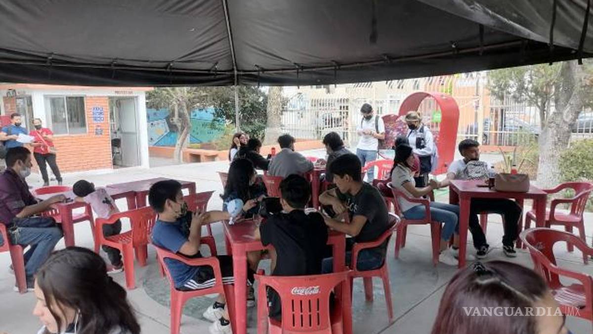 Alumnos del CETis 48 en Saltillo montan taquería, en clase experimental