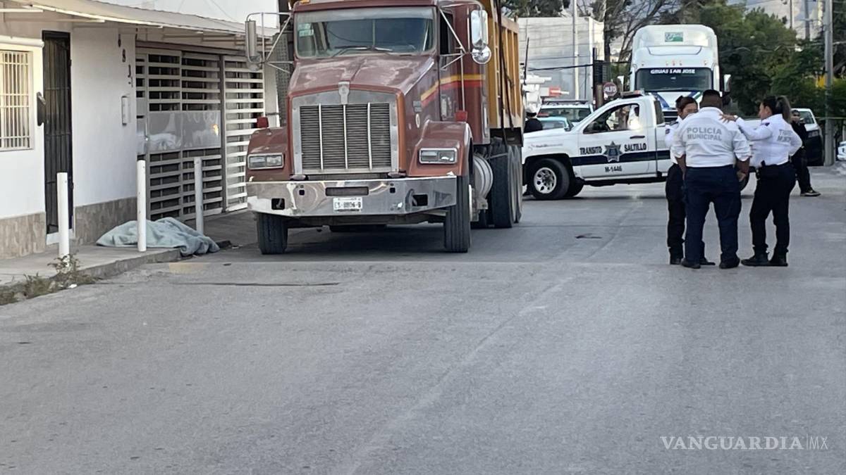 Mata a mujer de 89 años atropellándola; iba a Parque Centro Saltillo