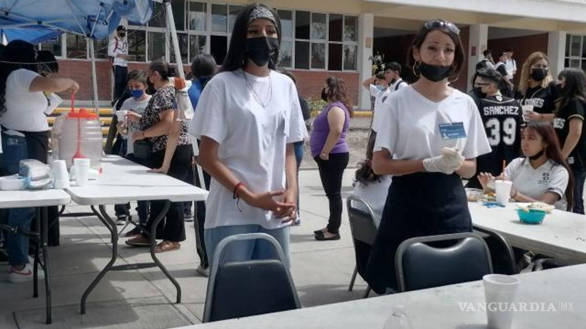 Alumnos del CETis 48 en Saltillo montan taquería, en clase experimental