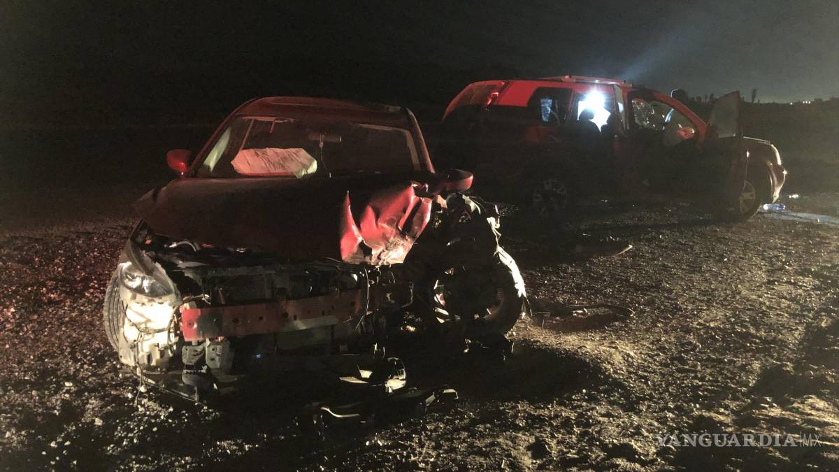 Chocan de frente en la carretera a Zacatecas y viven para contarlo; sufren heridas leves